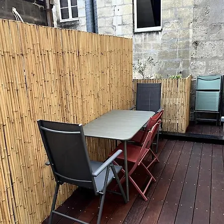 Apartamento Grand Aéré Avec Terrasse Burdeos