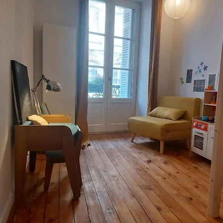 Grand Aere Avec Terrasse Apartman